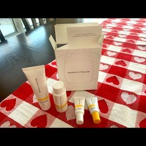 Rodan+Fields REVERSE Travel Sized Regimen. Very hard to find! New and sealed.